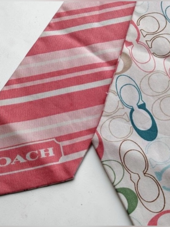 Coach reversible, silk pony scarf EUC - Picture 4 of 8
